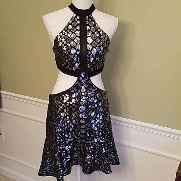 NWT Express Sequin Cutout Dress - Picture 4 of 8
